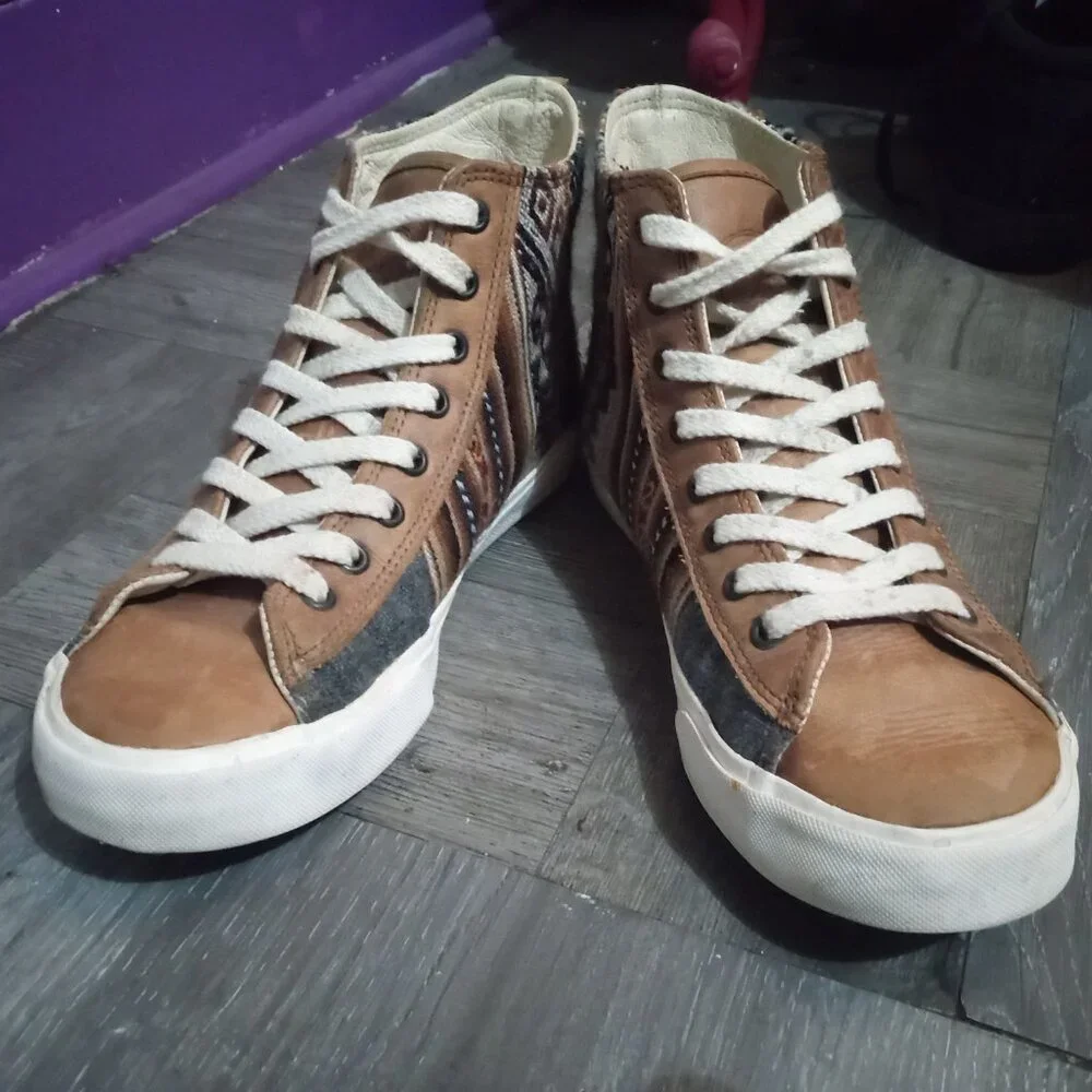 Shoes - Picture 3 of 3